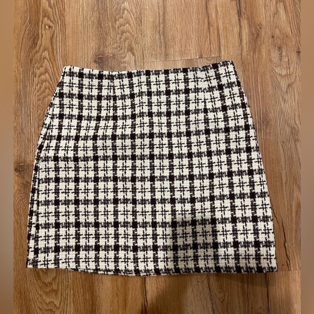 Tweed brown and tan mini skirt!